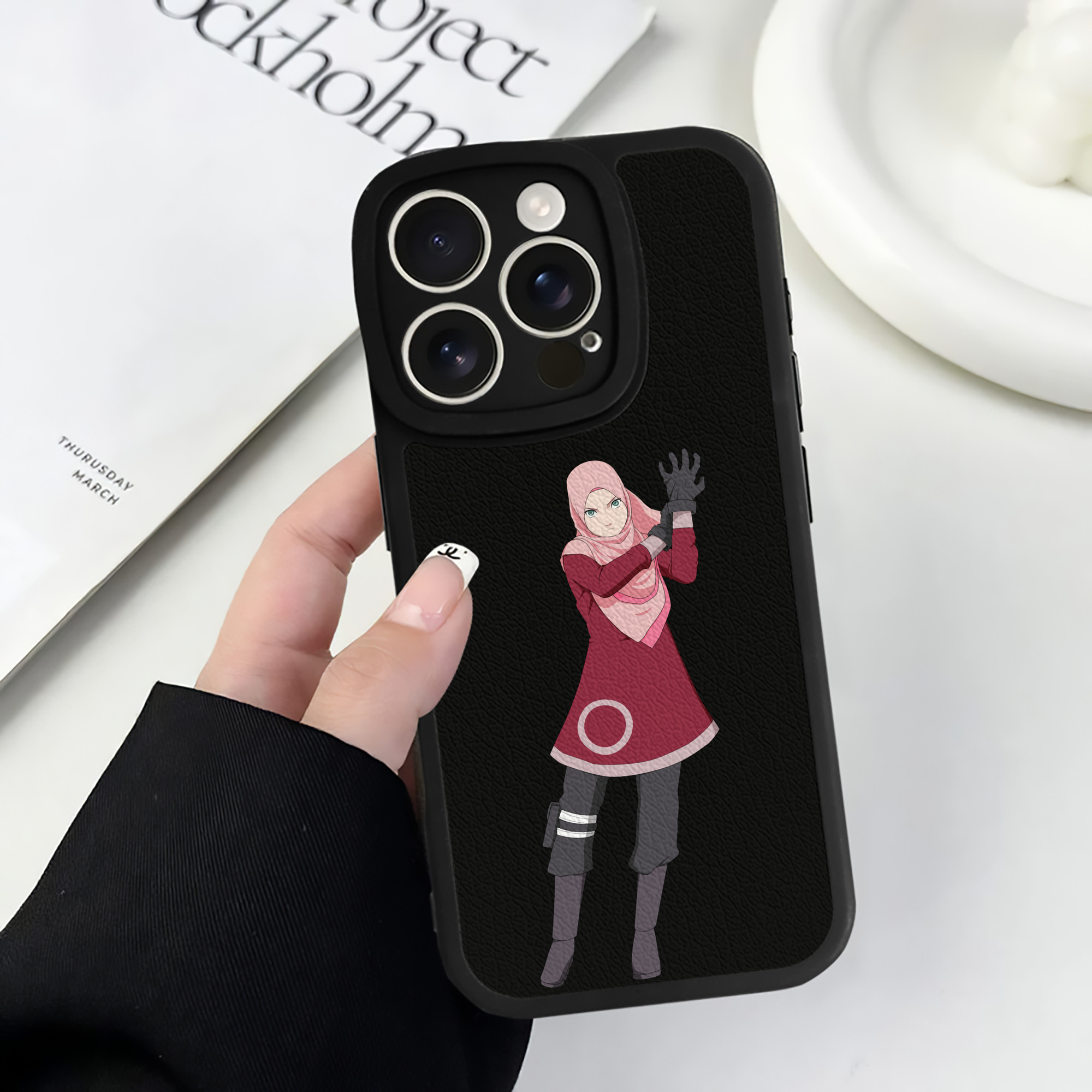 （画像用） NARUTO -ナルト- 春野サクラ Haruno Sakura 【iPhone 16シリーズ対応】シリコンスマホケース（レザー調） 材質：シリコン